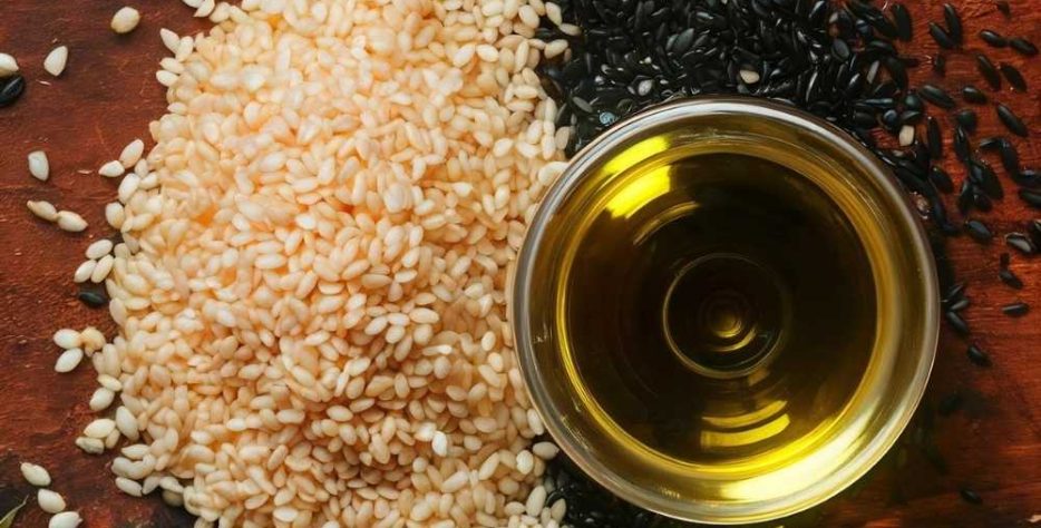 High-quality oil seeds sourced from India, ensuring purity, nutritional value, and consistency for food and industrial applications.