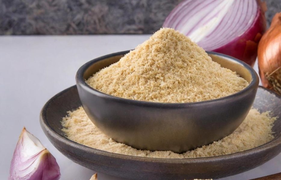 Premium-quality onion powder made from carefully dehydrated onions, offering rich flavor, aroma, and consistent quality for food processing and seasoning applications.